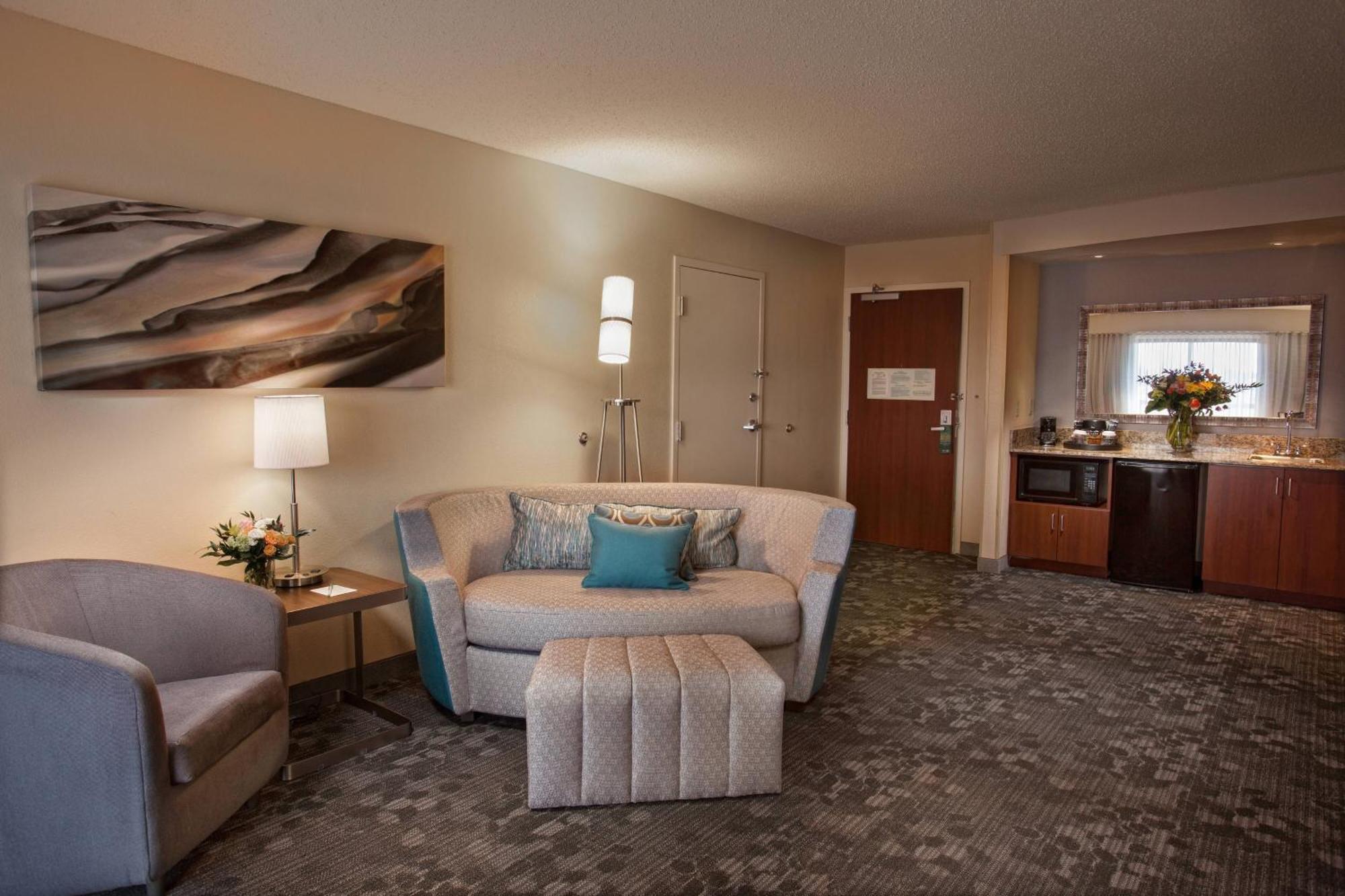 Courtyard By Marriott Fayetteville Esterno foto