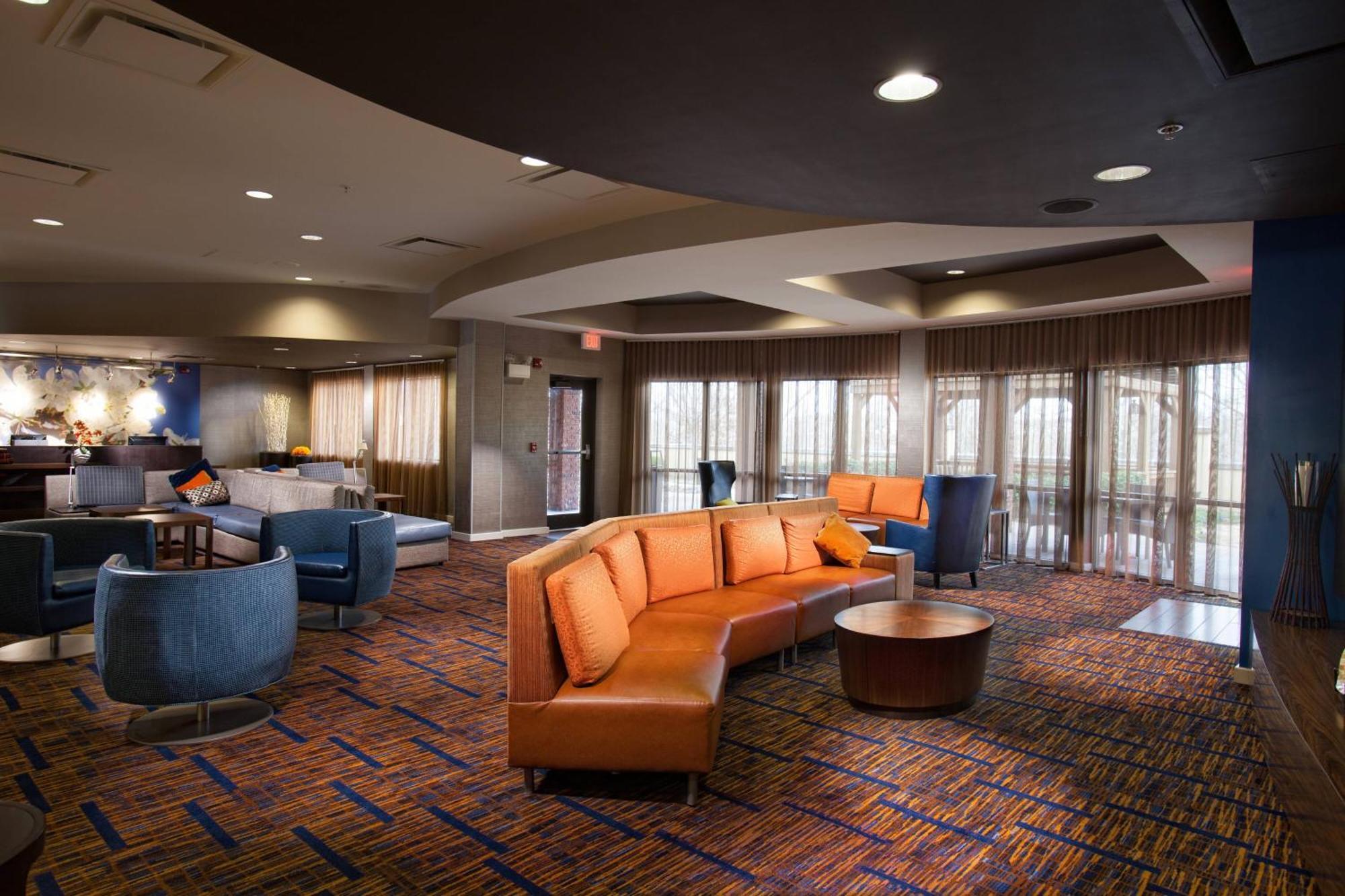 Courtyard By Marriott Fayetteville Esterno foto