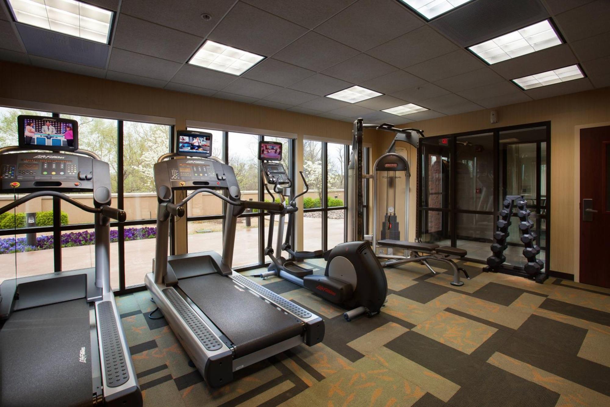 Courtyard By Marriott Fayetteville Esterno foto