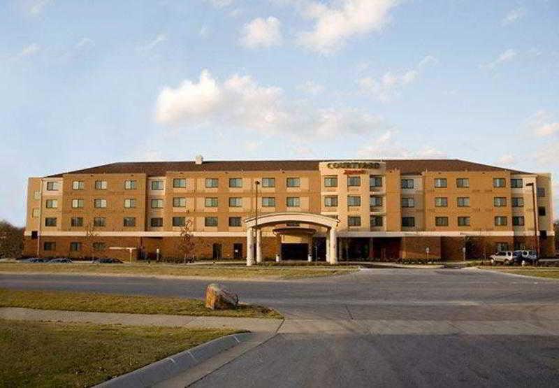 Courtyard By Marriott Fayetteville Esterno foto